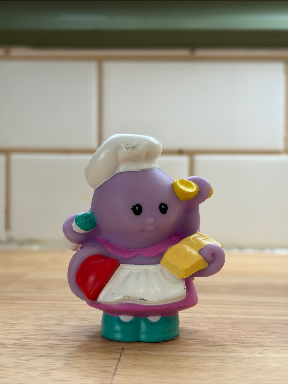 Fisher Price Little People Animalville Putple Octapus Chef 2009